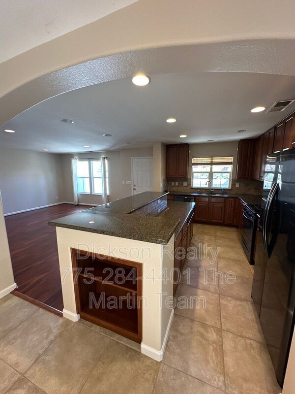 Building Photo - 7655 Pebblestone Way