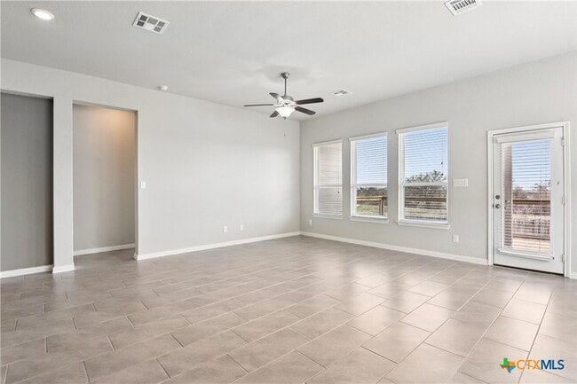 Foto del edificio - 1225 Havens Cross