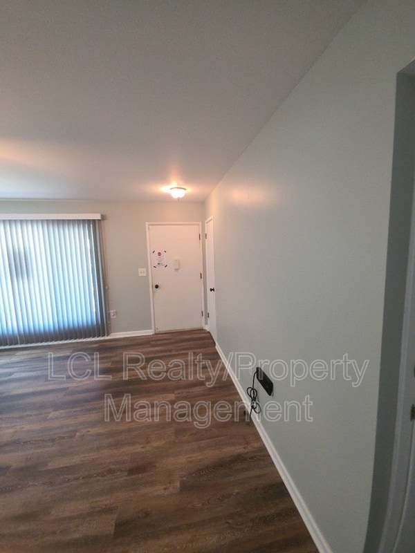 Foto del edificio - 26971 Pinehurst Rd