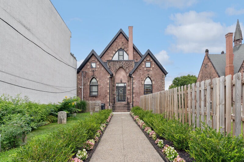 Photo - 141 Krams Avenue - 8