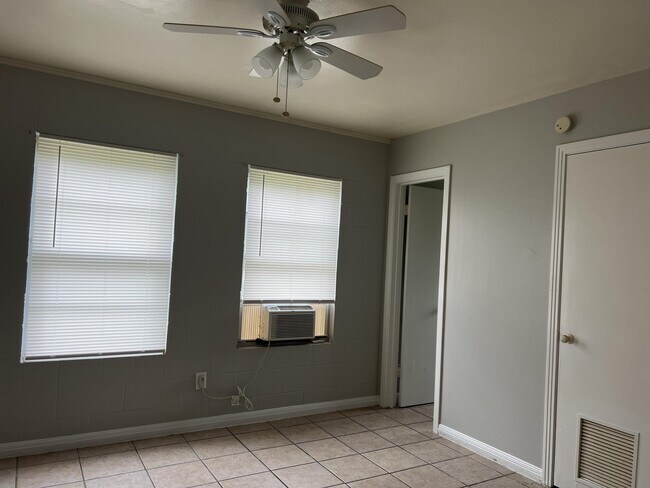 Foto del edificio - 1014 French St