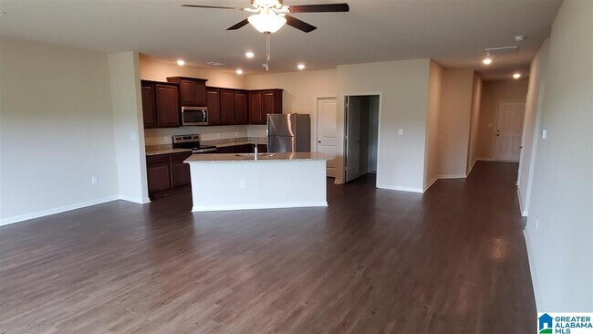 Foto del edificio - 1122 Freedom Pkwy