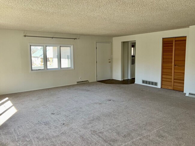 Foto del edificio - 3bd/2ba Home near Downtown Littleton!