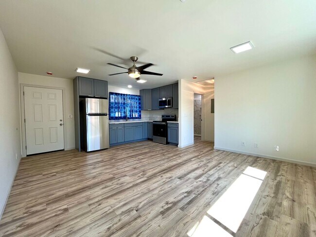 Building Photo - Brand New 1 Bed, 1 Bath Back House in Kaim...