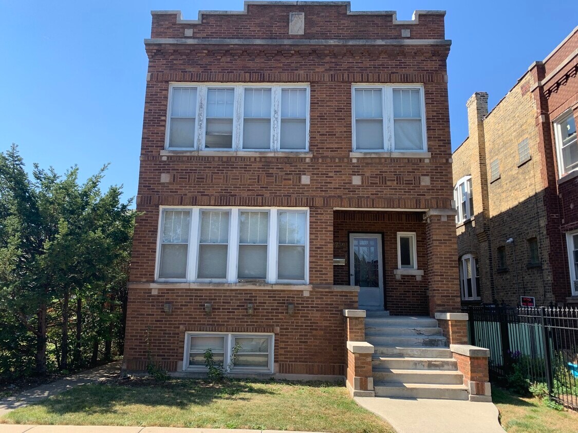 2720 N McVicker Ave Unit 1, Chicago, IL 60639 Apartment for Rent in