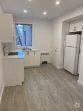 Building Photo - 4940 Edouard Montpetit Blvd