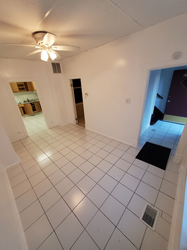 Living Room (1st floor) - 2810 S Normal Ave