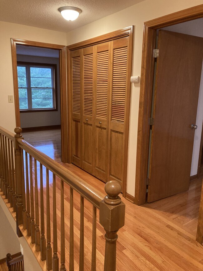 Foto del edificio - 30 Mansfield Dr