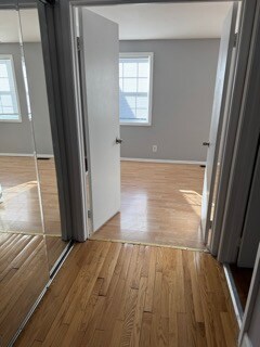 Building Photo - 441 Greentree Ln