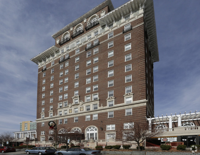 Building Photo - Battery Park Senior Apartments