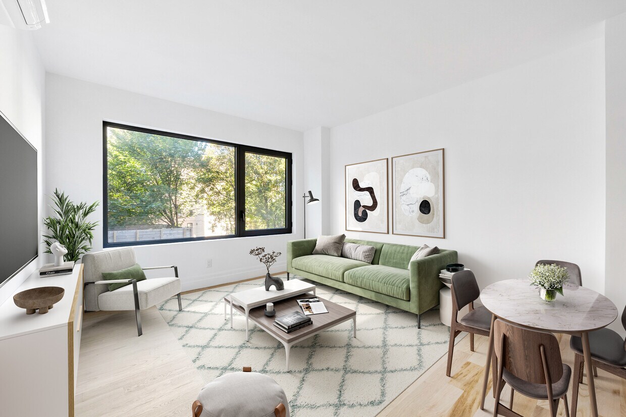 Foto principal - 77 Clarkson Ave