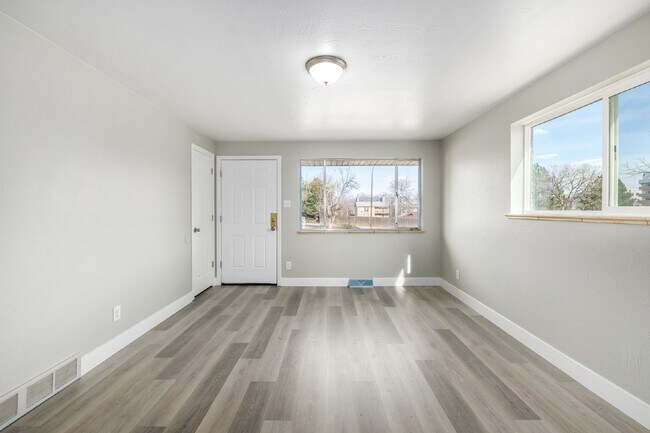 Building Photo - Lovely remodeled 2 Bed 1 Bath in Arvada