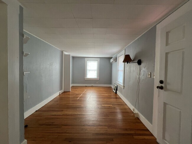 Foto del edificio - 227 Maple St