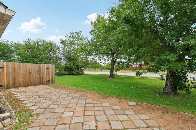 Foto del edificio - 17917 Worley Dr