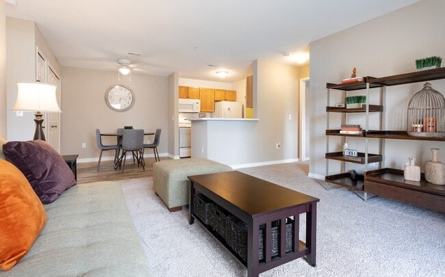 Building Photo - Stratford Place at Brownstown