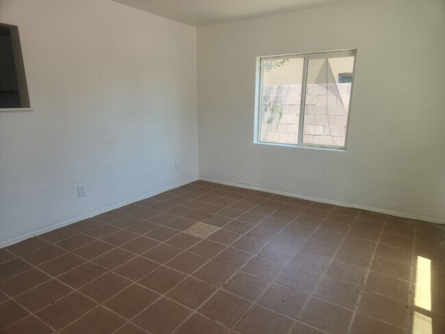 Foto del edificio - 1514 E Roosevelt St