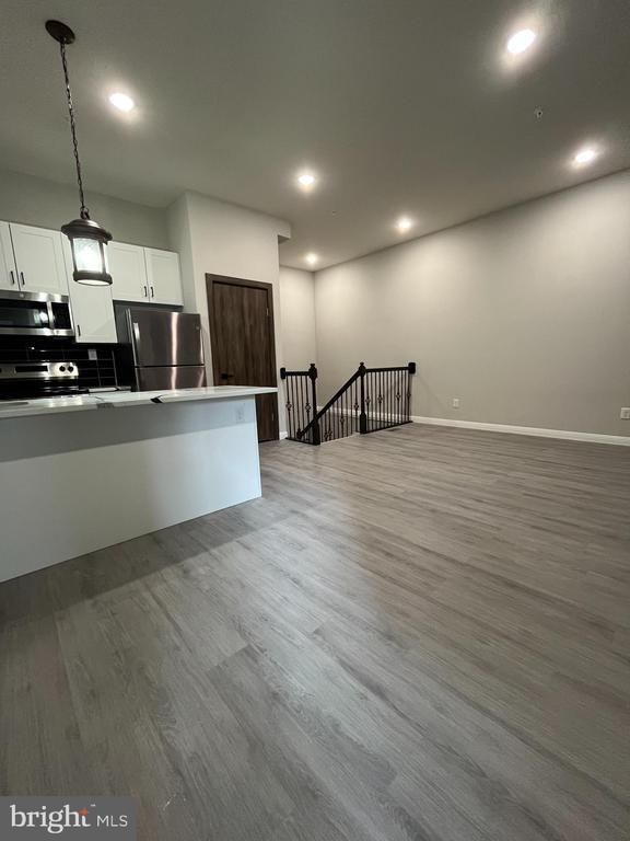 Foto del edificio - 405 N Simpson St