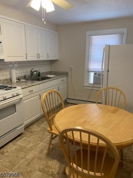 Primary Photo - 25 Roseland Ave
