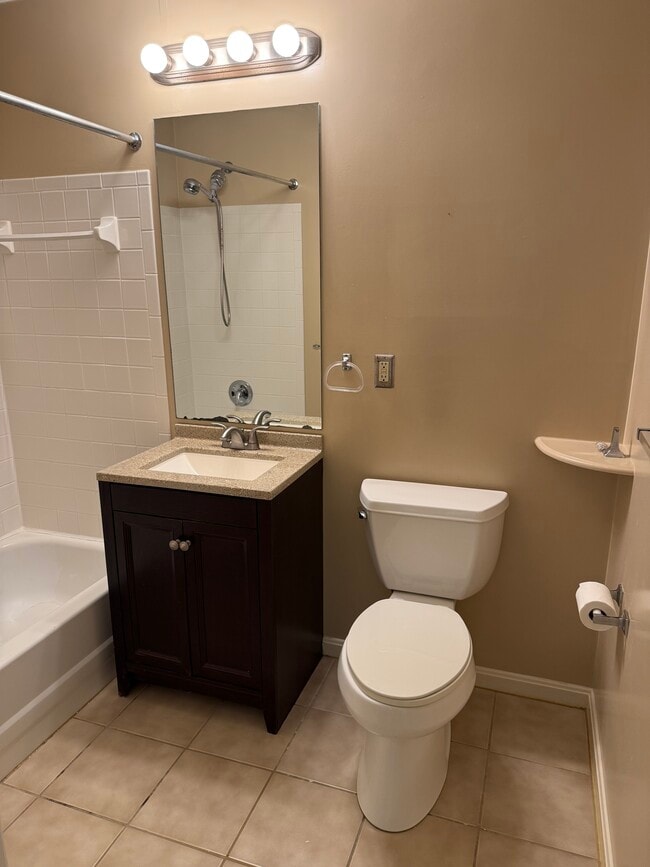 Foto del edificio - 14201 Woolen Oak Ct