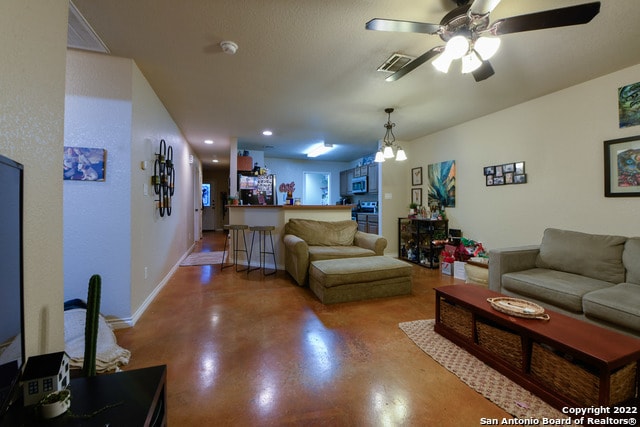 Building Photo - 1165 Brown Rock Dr
