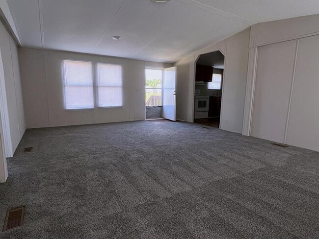 Building Photo - 217 E Tower Ln