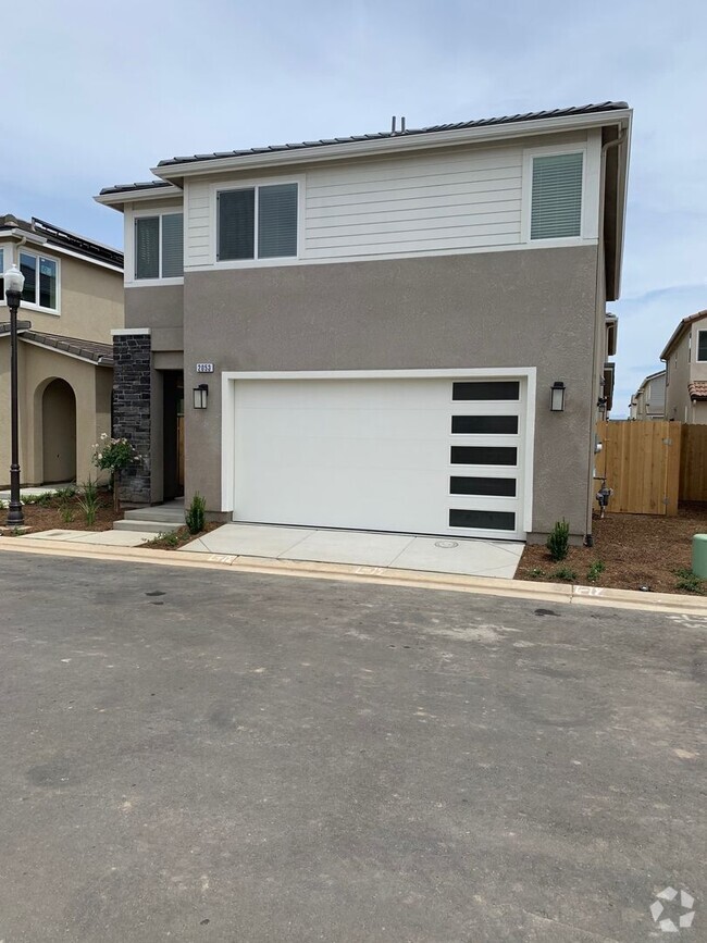 Building Photo - 2053 N Playa Ln