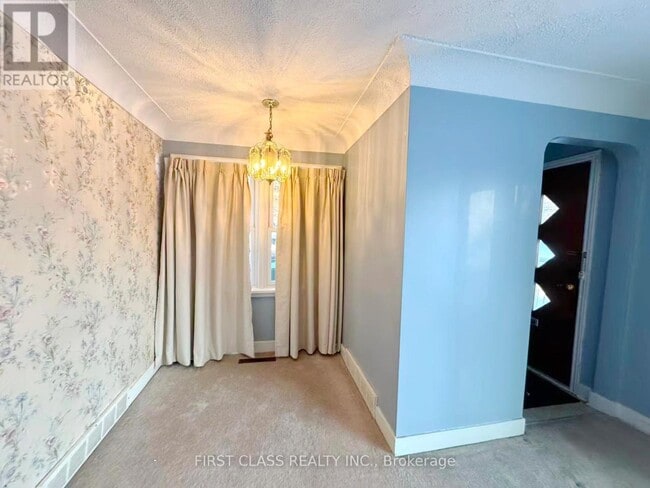 Building Photo - 6281 Burdette Dr