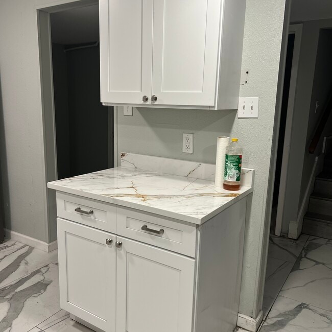 Foto del edificio - 510 W Byrd Blvd