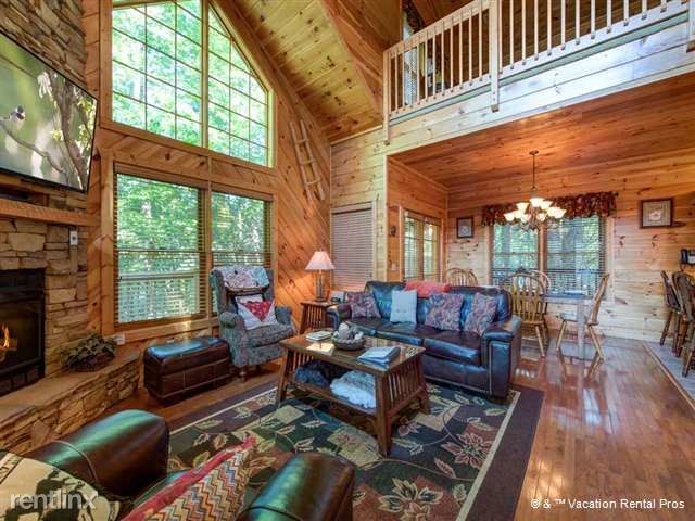 Building Photo - 1705 Smoky Hills Dr