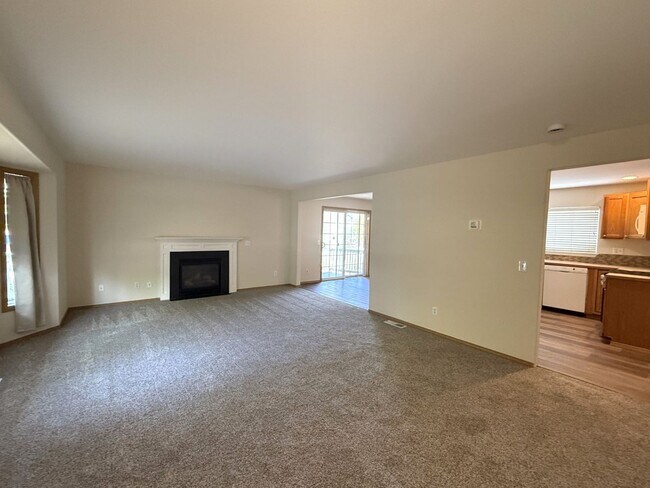 Foto del edificio - Newly Updated Lake Stevens Home - Avail 8/15!