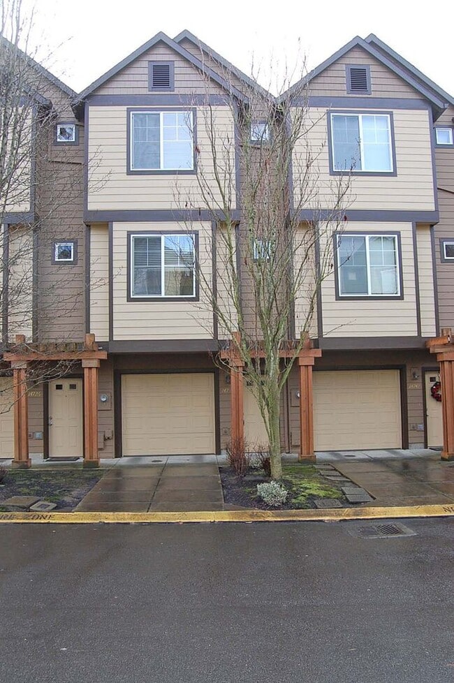 Building Photo - 14742 SW Trout Creek Ln