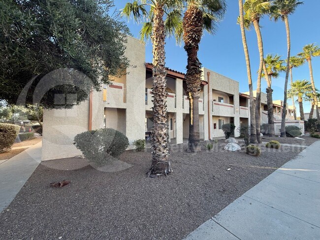 Foto del edificio - 455 W Kelso St