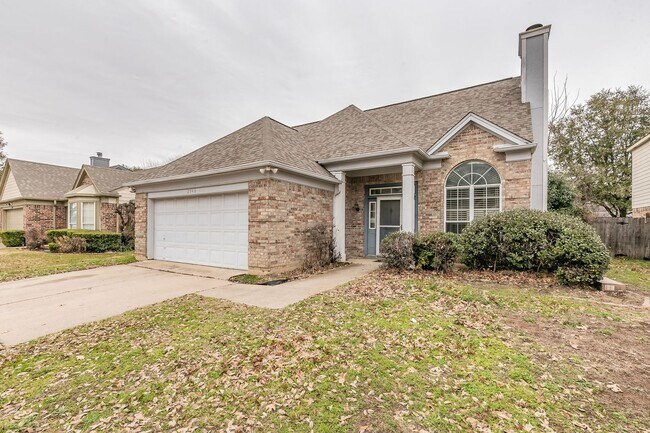 Building Photo - For Lease – Spacious 3-Bedroom Home with P...