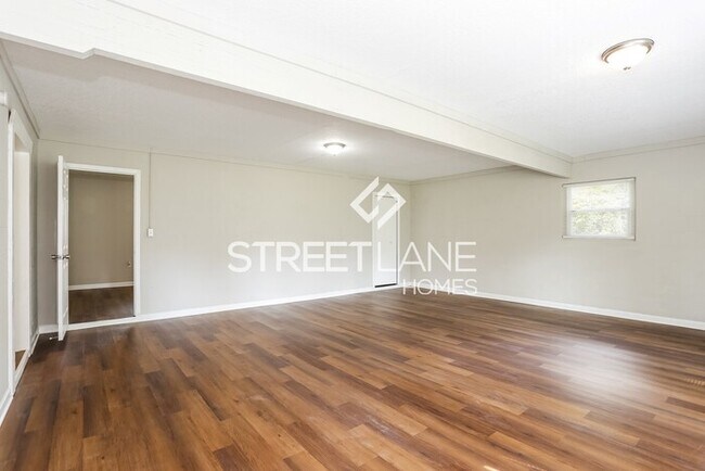 Foto del edificio - NOW OFFERING FIRST FULL MONTH FREE!