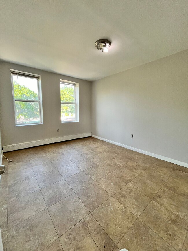 20-22 Emory St 403 - 18 Emory St