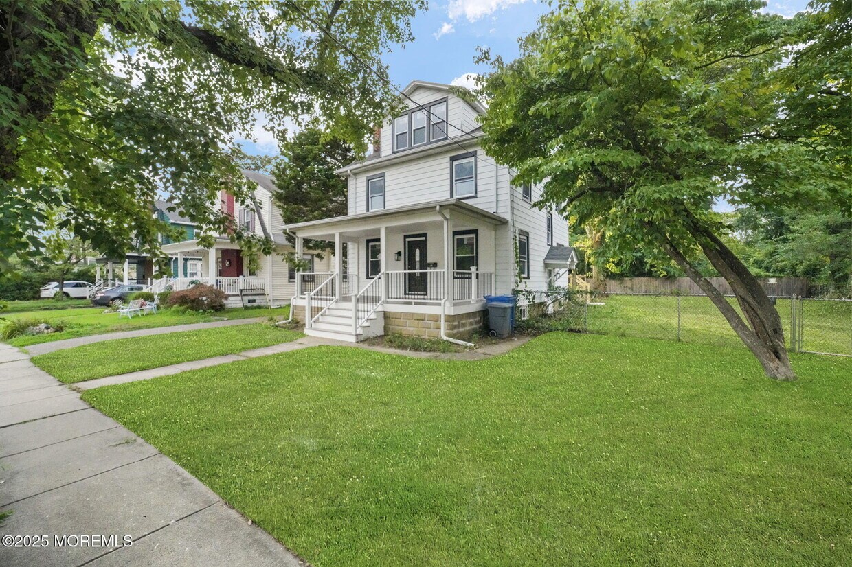 Foto principal - 9 McPhelin Ave