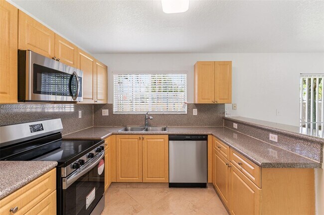 Foto del edificio - 14170 SW 260th St