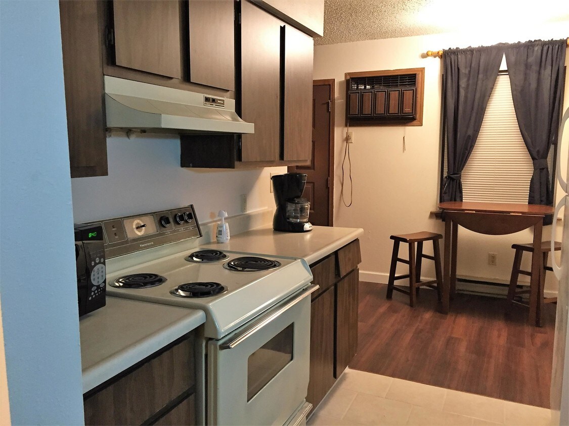 607 S 7th St Unit 12, Tarkio, MO 64491 Apartment for Rent in Tarkio, MO