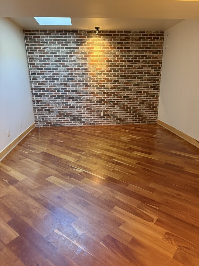 Foto del edificio - 804 8th St