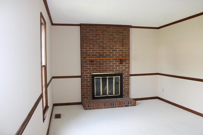 Building Photo - 1205 Laura Duncan Rd