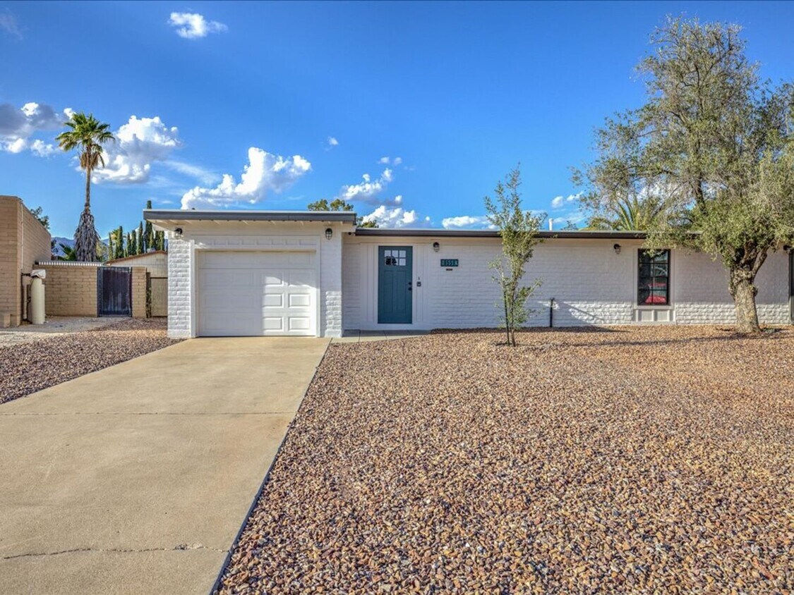 Primary Photo - 3 Bedroom 2 Bathroom