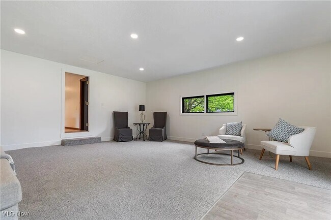 Foto del edificio - 5730 Griffith Ave NW