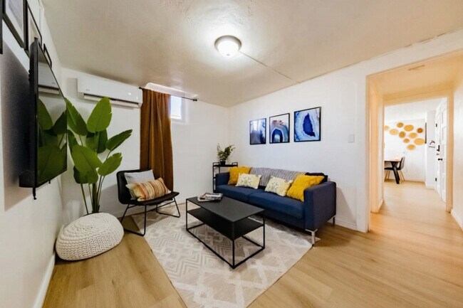 Foto del edificio - 170 E 100 N