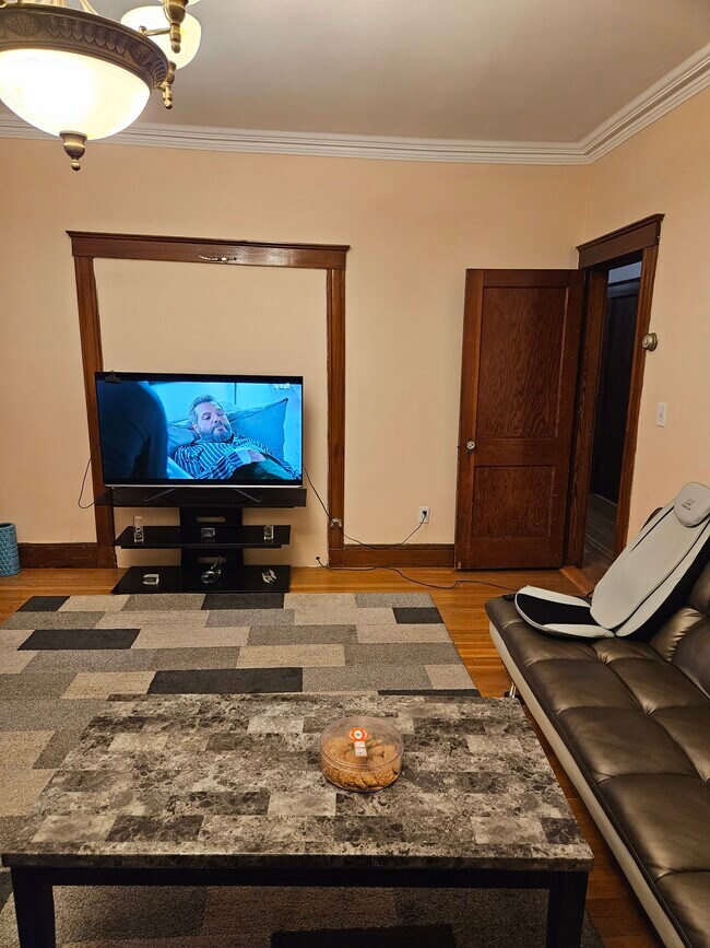 Foto del edificio - 4354 Washington St