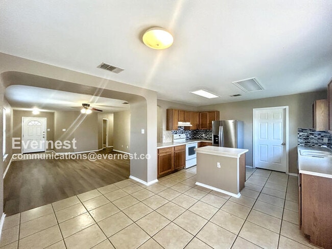 Building Photo - 1107 Deerhound Pl