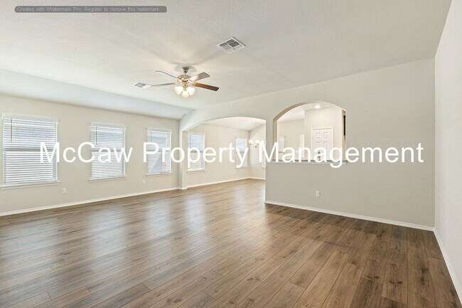 Building Photo - 3000 Risinger Rd