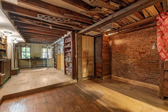 Building Photo - 230 3rd St