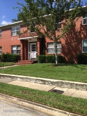 Primary Photo - 3145 Belden St