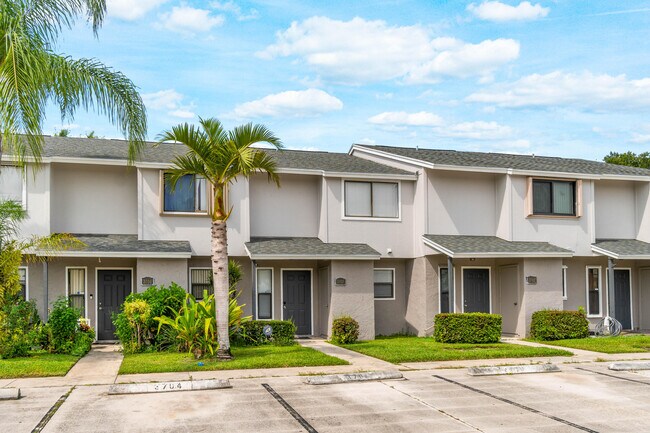 Building Photo - 3703 Inlet Cir