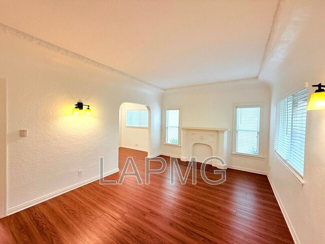 Building Photo - 2751 Pomeroy Ave